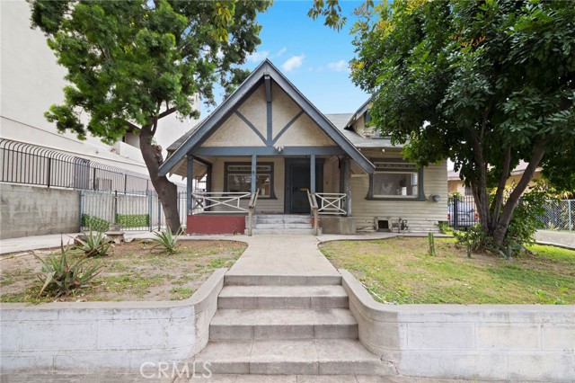 Property photo of 157 S Virgil AV