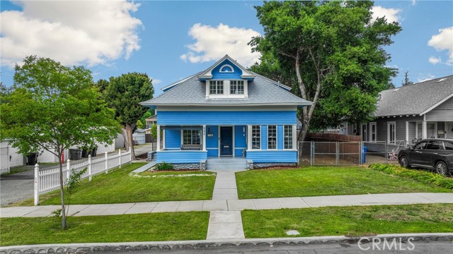 Property photo of 253 N 8th AV
