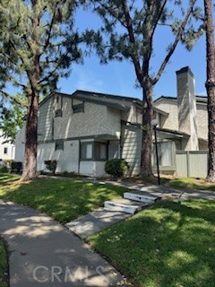 Property photo of 2059 E Yale ST