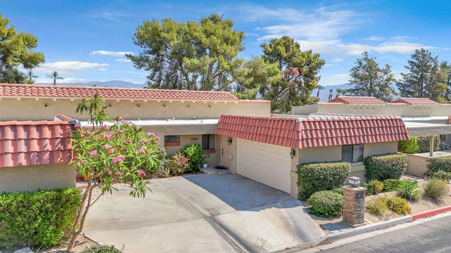 Property photo of 77086 Pauma Valley WY