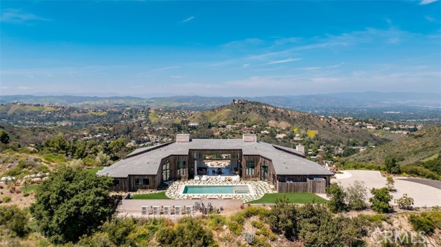 Property photo of 3121 Old Topanga Canyon RD