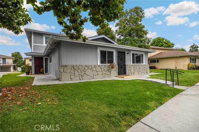 Property photo of 18241 Via Calma