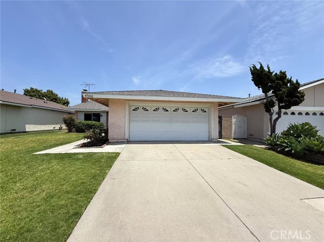 Property photo of 17616 Caliente PL