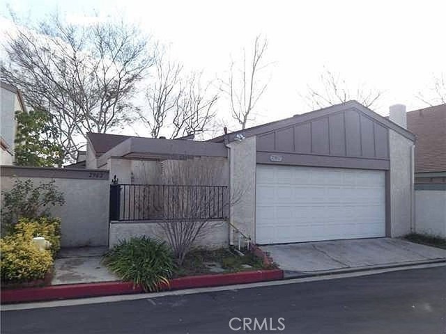 Property photo of 2902 Parkwood CT