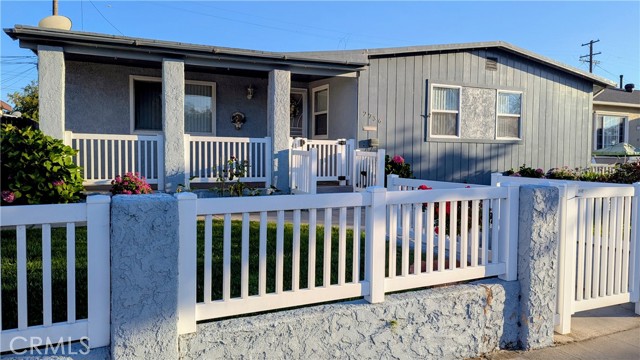 Property photo of 2736 Artesia BL