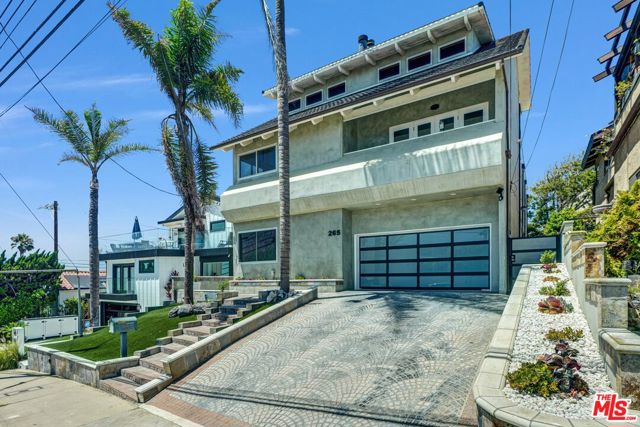Property photo of 265 Redlands ST