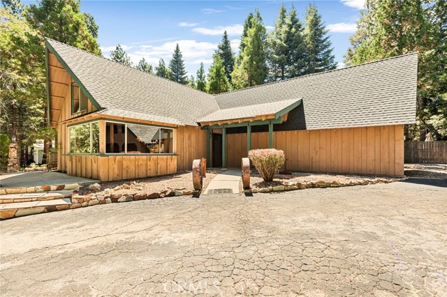 Property photo of 31413 Overhill DR