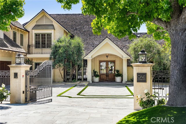 Photo of 1 Cypress Point Ln