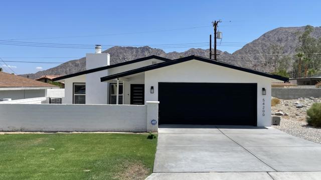 Property photo of 54200 Avenida Juarez