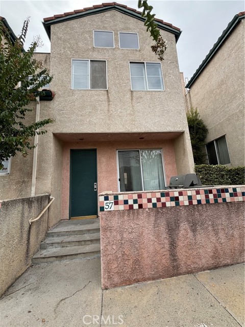Property photo of 13901 Olive View LN