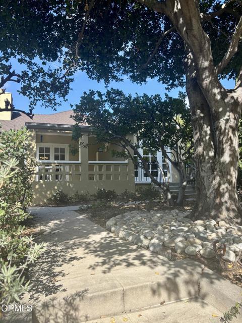 Property photo of 1123 Montrose AV