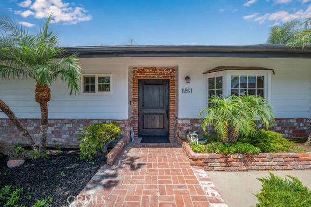 Property photo of 11891 Gladstone DR