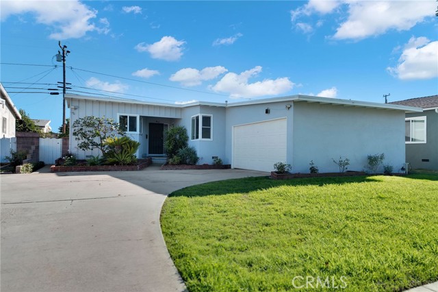 Property photo of 2406 W 177th St.