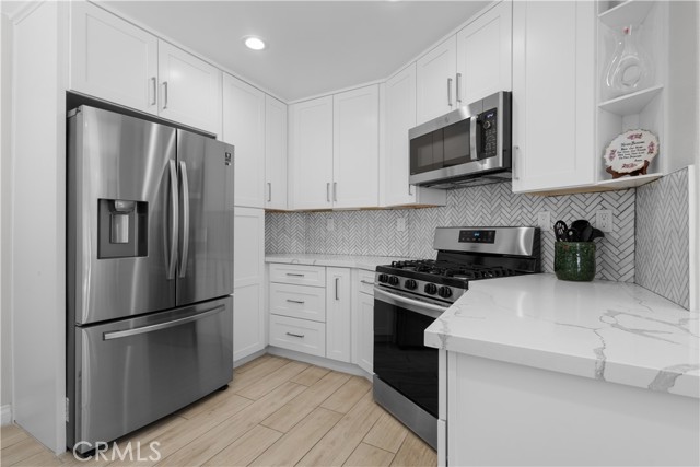 Property photo of 27280 Marisa DR