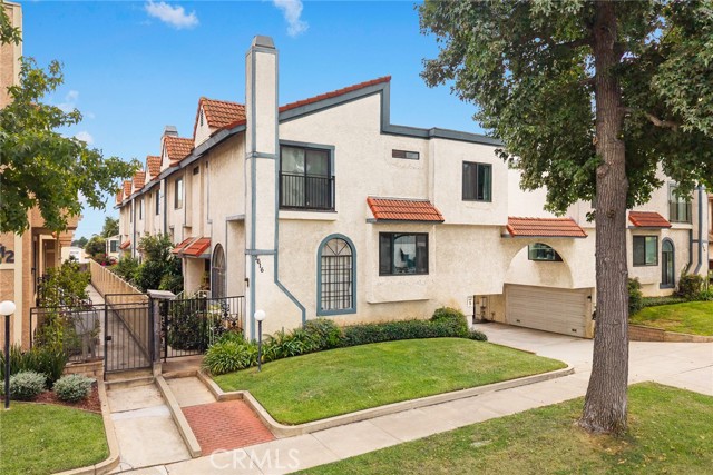 Property photo of 2616 W Grand AV