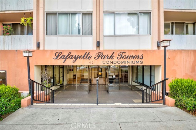 Property photo of 421 S La Fayette Park Pl