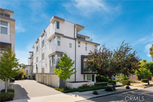 Property photo of 3107 S Dakota