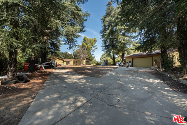 Property photo of 16402 Placerita Canyon RD
