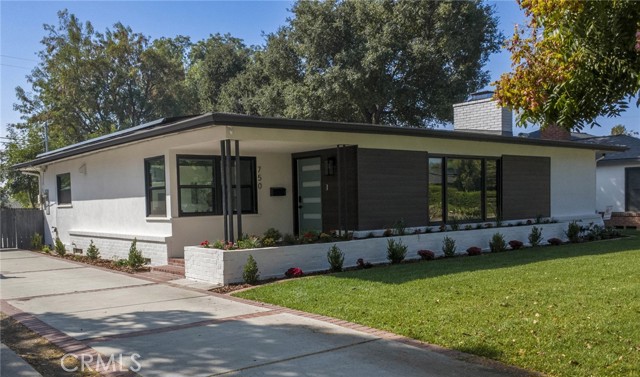Property photo of 750 W 8th
