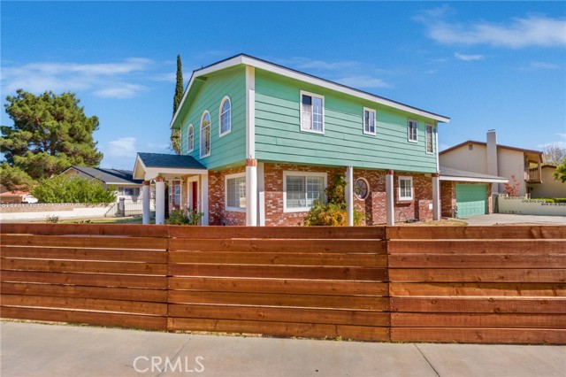 Property photo of 39752 Makin Ave