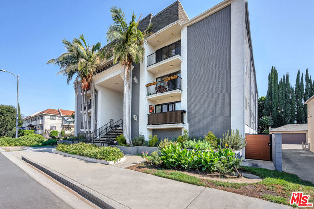 Property photo of 14804 Magnolia BL