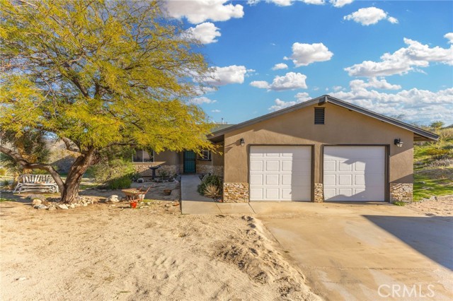 Property photo of 11585 Manana DR