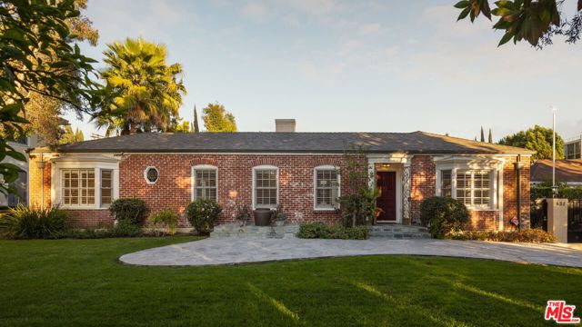 Property photo of 632 S Arden BL