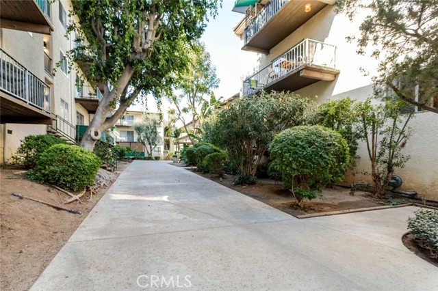 Property photo of 5460 White Oak