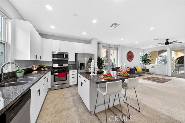 Property photo of 809 S Anaheim BL