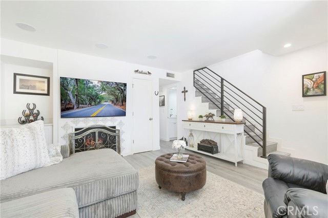 Property photo of 946 W 220th ST