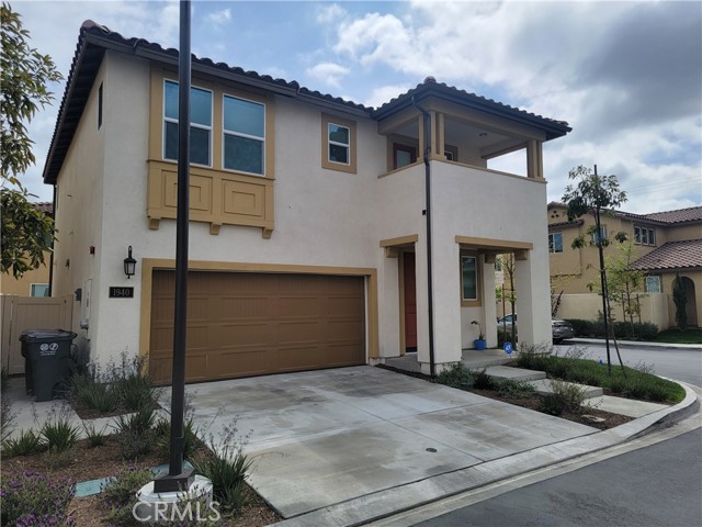 Property photo of 1940 N Bloom DR