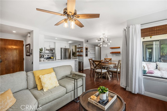 Property photo of 7112 Apricot DR