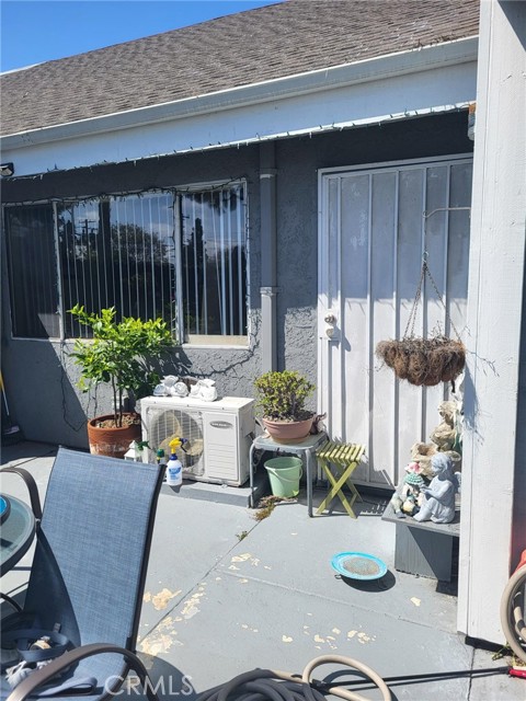 Property photo of 601 S Newhope ST