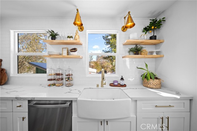 Property photo of 27584 Weirwood DR