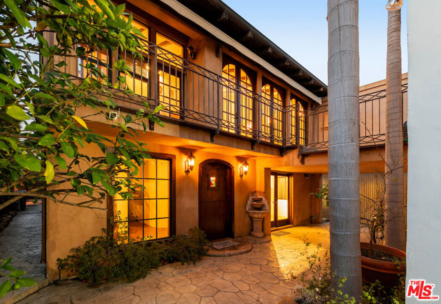 Property photo of 667 Santa Clara AV
