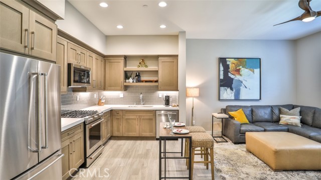 Property photo of 876 Doheny Way