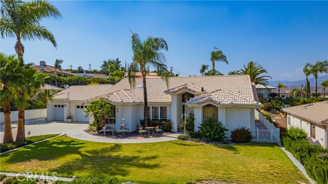 Property photo of 26665 Valle Heights RD