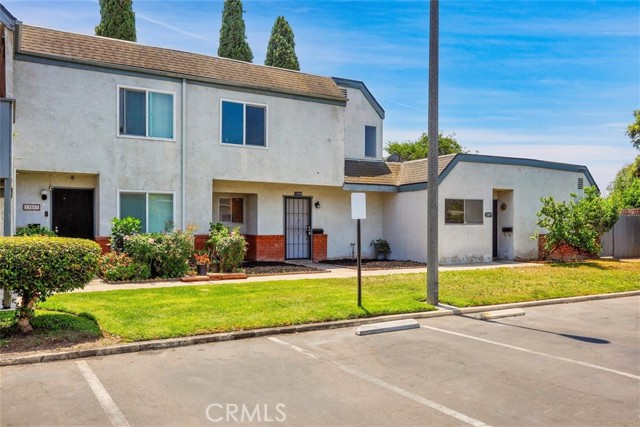 Property photo of 13895 Parkway DR