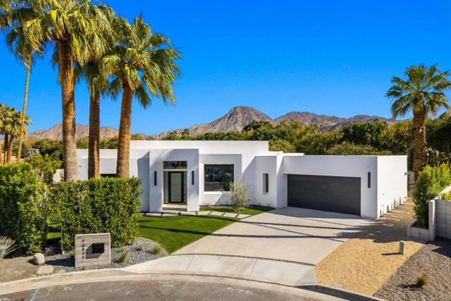 Photo of 74846 Fox Hills Ct