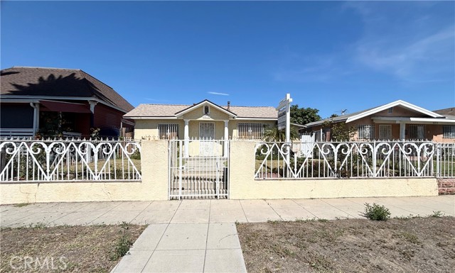 Property photo of 8810 MENLO AV