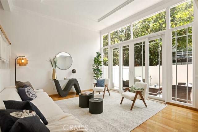 Property photo of 4320 W Kling ST