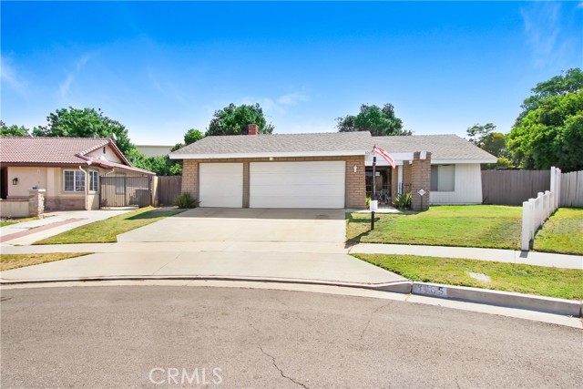 Property photo of 3065 Shade Tree LN