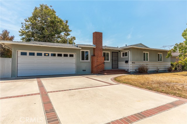 Property photo of 9712 Dakota Ave