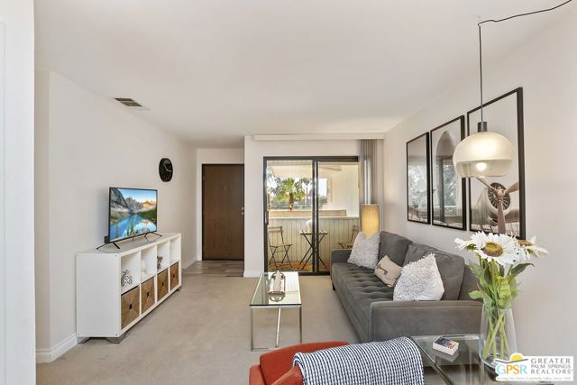 Property photo of 2810 N Arcadia CT