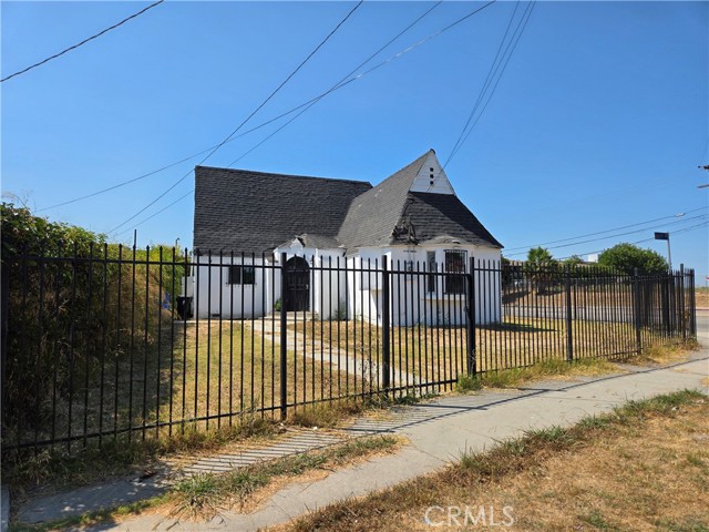 Property photo of 452 Laconia BL