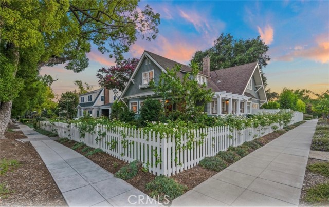 Property photo of 743 Harvard AV