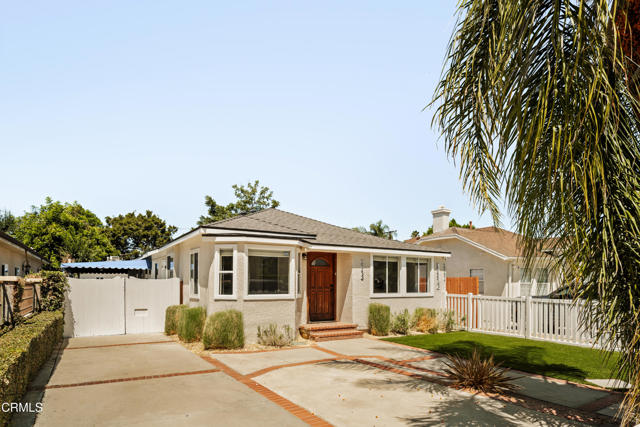 Property photo of 15233 Camarillo ST