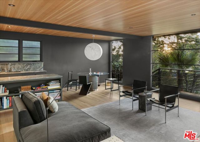 Property photo of 4934 La Roda AV