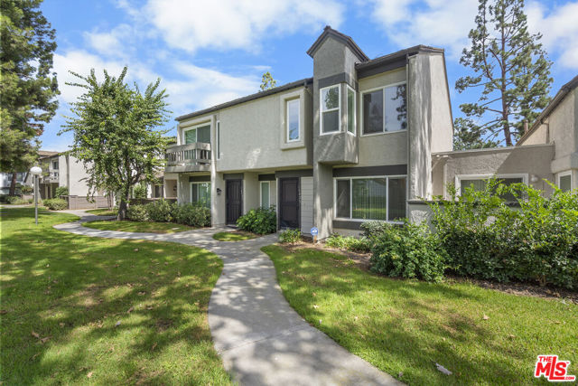 Property photo of 16429 Westbrook LN