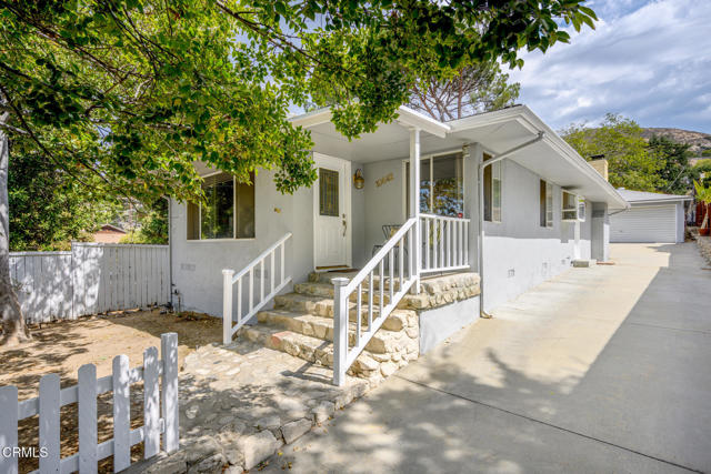 Property photo of 10642 Samoa AV